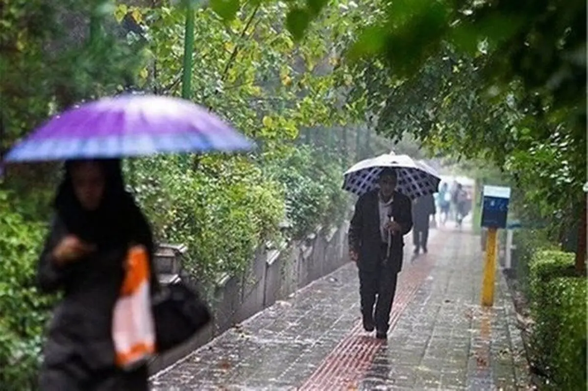 بارش باران و برف در جاده های خراسان رضوی/رانندگان احتیاط کنند