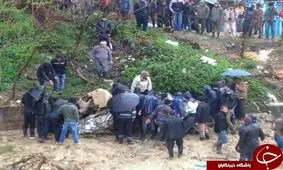 سرنوشت مبهم راننده خودروی گرفتار شده در سیل+ عکس