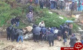 سرنوشت مبهم راننده خودروی گرفتار شده در سیل+ عکس