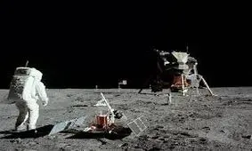 مُهر و موم خاک ماه برای کشف اسرار نهان