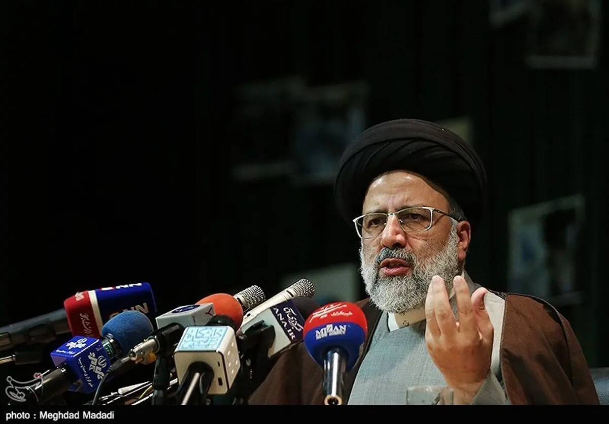 آیت‌الله رئیسی: تشرف بیش از یک میلیون زائر‌ اولی به حرم رضوی؛ آستان قدس یک کارگر بیکار ندارد