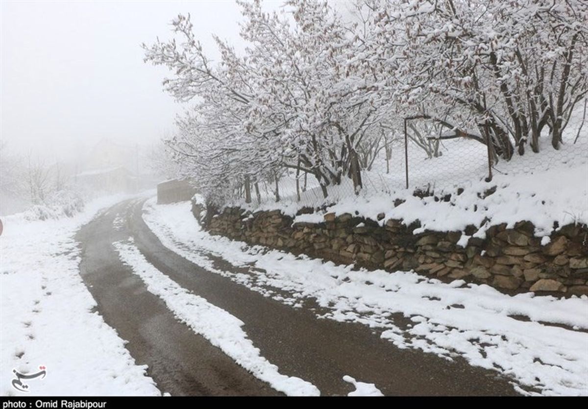 آخرین وضعیت ‌راه‌ها | بارش برف و باران در جاده‌های ۳ استان