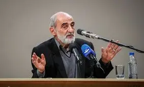 دلداری حسین شریعتمداری به سعید حدادیان، چه بهتر که «اجق وجق‌های بیسواد وطن‌فروش» از تو حمایت نمی‌کنند