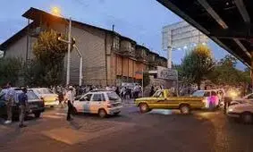 لغو یکباره برنامه ستاد پزشکیان در ورزشگاه حیدرنیا/ مردم در خیابان‌های اطراف پراکنده شدند/‌فرمانداری مجوز می‌دهد، وزارت کشور مجوز را لغو می‌کند؟/ ویدئو