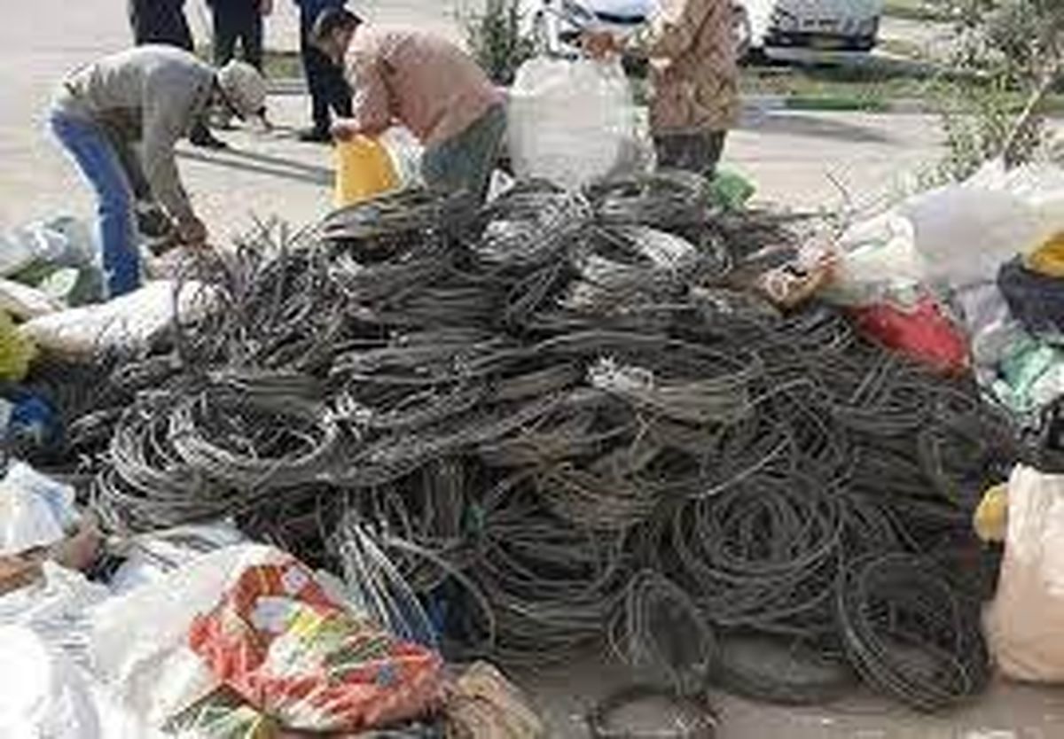 جاسازی بیش از ۳ هزار کیلو سیم برق سرقتی زیر بار ضایعات
