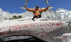 پیمایش اورست توسط کوهنورد توان‌یاب ایرانی با 2 پای مصنوعی/ عکس

