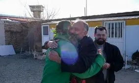  ۱۵۶ زن، ۵ نفر از اتباع بیگانه، ۱۱ محکوم امنیتی و ۵ محکوم زیر ۱۸ سال عفو شدند/ ۲۹ نفر با مجازات قطعی اعدام تخفیف مجازات گرفتند/ ۸۵۸ نفر مشمول عفو منتهی به آزادی شدند

