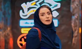 سکانس بمب خنده؛ وقتی ژاله صامتی شعر آهنگ معین را به انگلیسی خواند/ کفتر کاکل بسر...!/ ویدئو