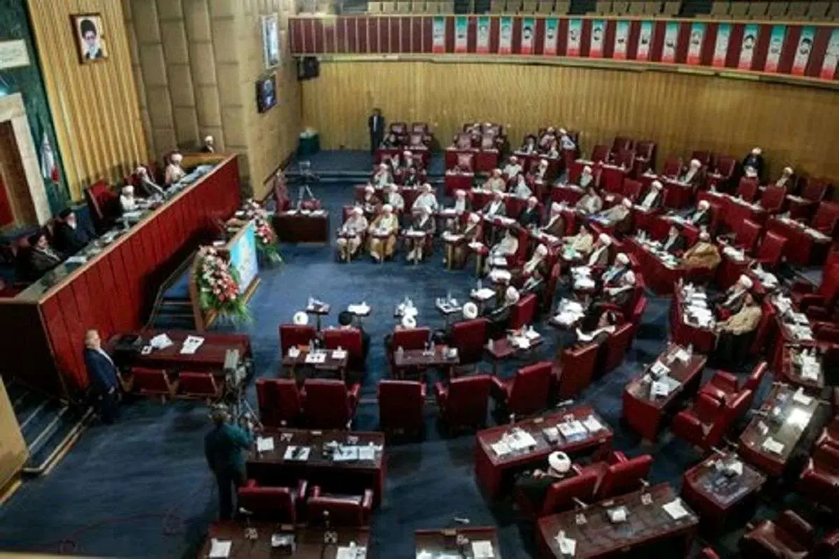 خبرگان رهبری درباره حوادث اخیر: تخریب‌گری از سنخ اعتراض به نارسایی‌ها نیست

