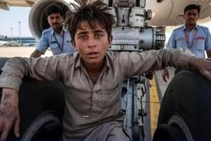 پسر ۱۳ ساله افغان، ۹۴ دقیقه در محفظه چرخ هواپیما زنده ماند