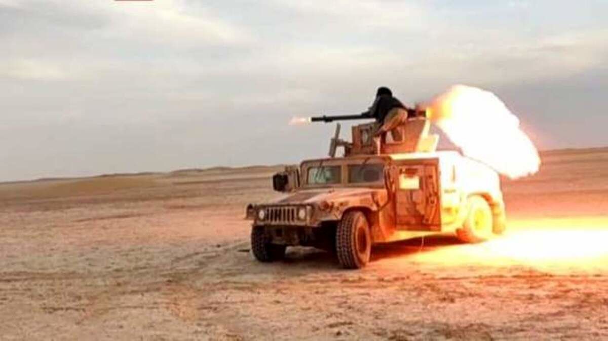 مانور نظامی طالبان با «سلاحهای سنگین» در نزدیکی مرز ایران