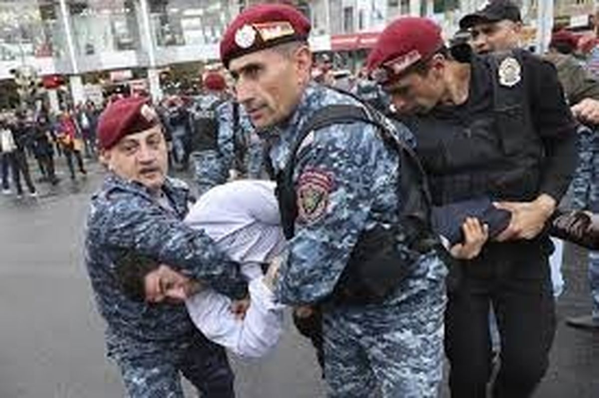بازداشت ۷۳ نفر در جریان تظاهرات ضددولتی در ارمنستان

