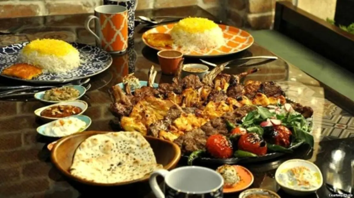 رستوران‌های مشهد موظف به رعایت نرخنامه هستند/گرانفروشی را گزارش کنید