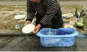 در طول سفر ظرف‌هایتان را با آب نهر نشویید