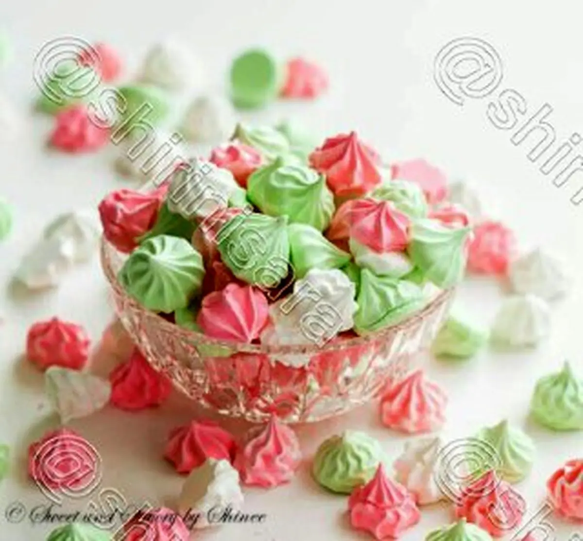 طرز تهیه شیرینی مرنگ