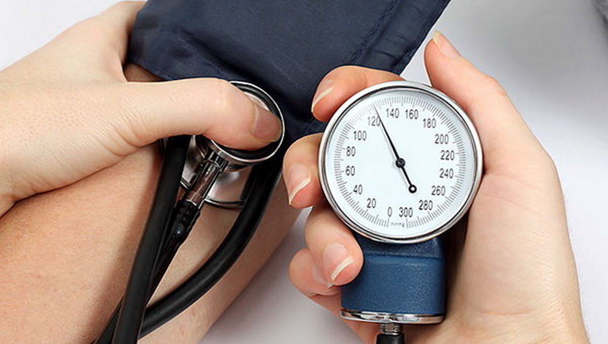 کنترل فشار خون با آموزش رفتارهای خود مراقبتی