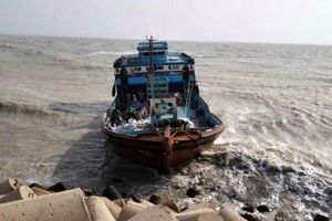 نجات صیادان ایرانی گرفتار در آب‌های جزیره لارک
