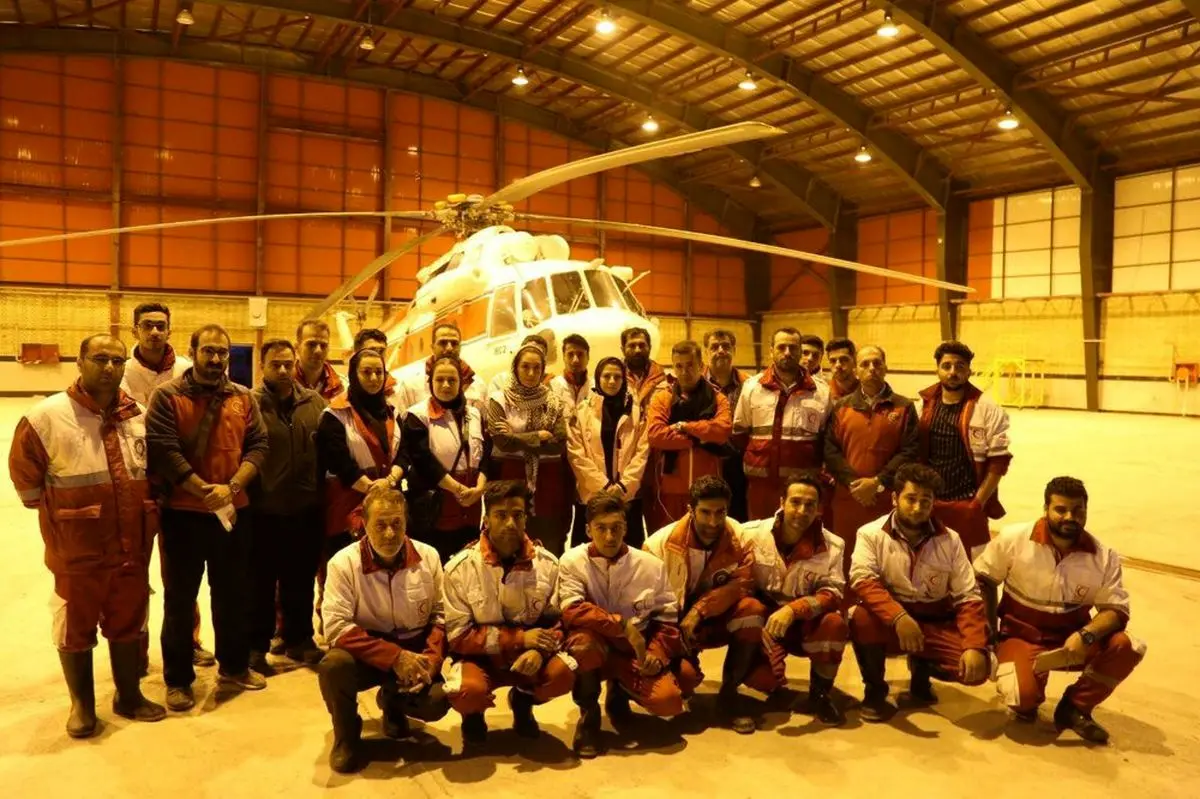 تصاویر هدیه تهرانی در استان سیل‌زده گلستان