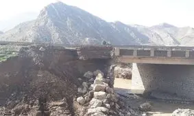 تخریب کامل ۳ پل در لرستان؛ محور شول‌آباد - الیگودرز مسدود شد