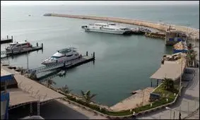 اسکله‌های تفریحی و گردشگری قشم تعطیل شد