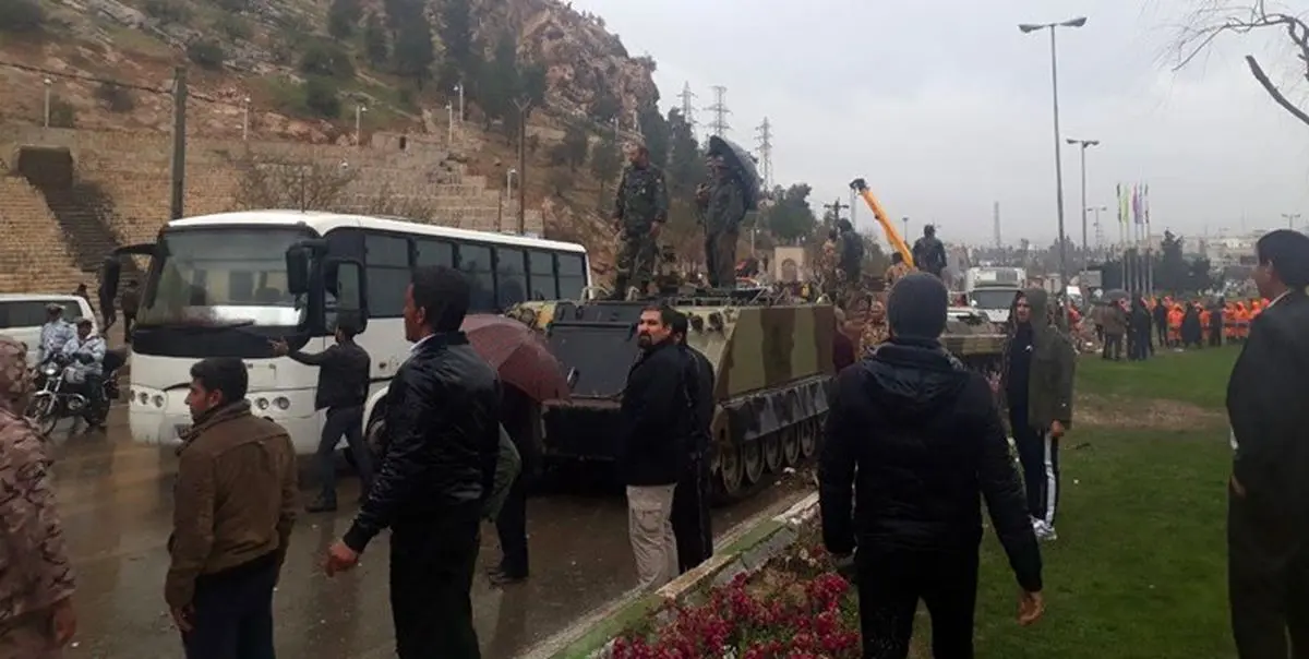 تشریح آخرین اقدامات ارتش در حادثه سیل شیراز از زبان امیر نوذری/یگان‌های ارتش در دروازه قرآن شیراز مستقر شدند/ همه امکانات نزاجا در شیراز آماده کمک‌رسانی هستند