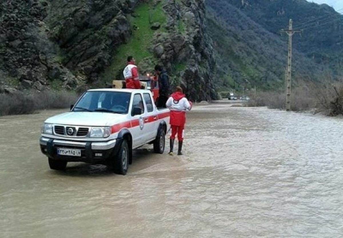 ۲۰ گردشگر از سیلاب روستای حصار بند گلستان نجات یافتند