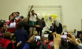 عکس/ ازدواج یک زوج آق قلایی در محل اسکان موقت