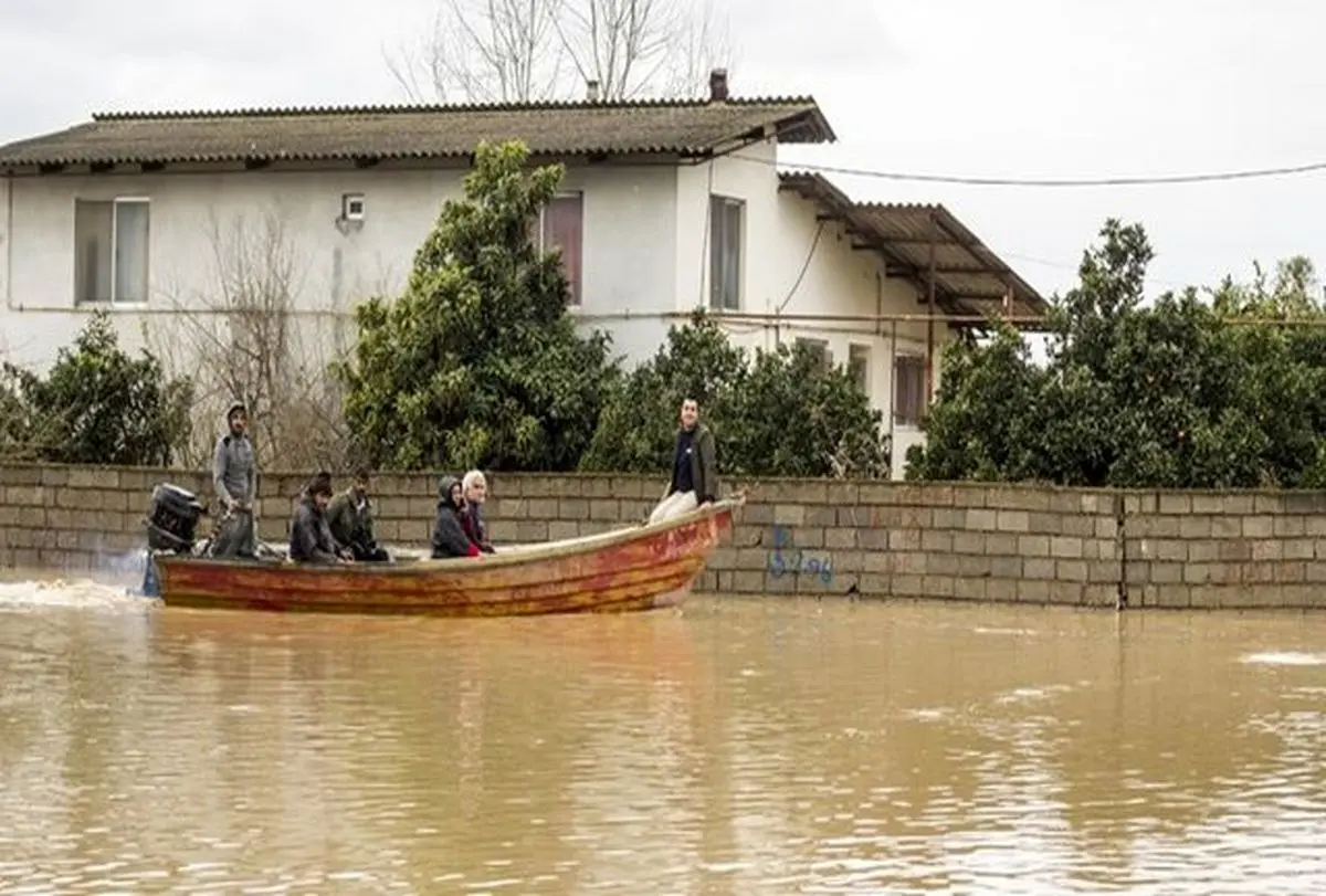 تمامی سرنشینان قایق واژگون شده نیروی های امدادی نجات یافتند /25 نفر سوار قایق بودند