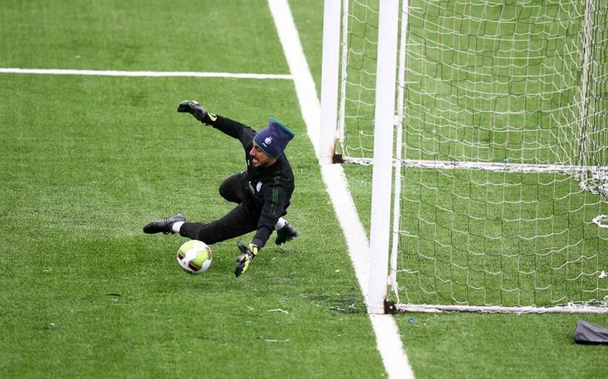 رحمتی به دنبال سیزدهمین کلین شیت در دربی