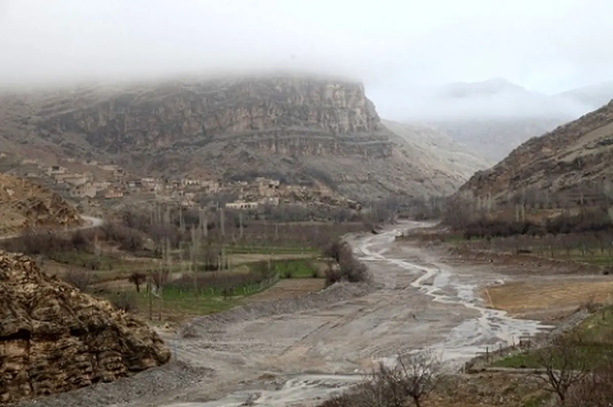 مسدود شدن مسیر ورودی ییلاقات از طرقبه شاندیز