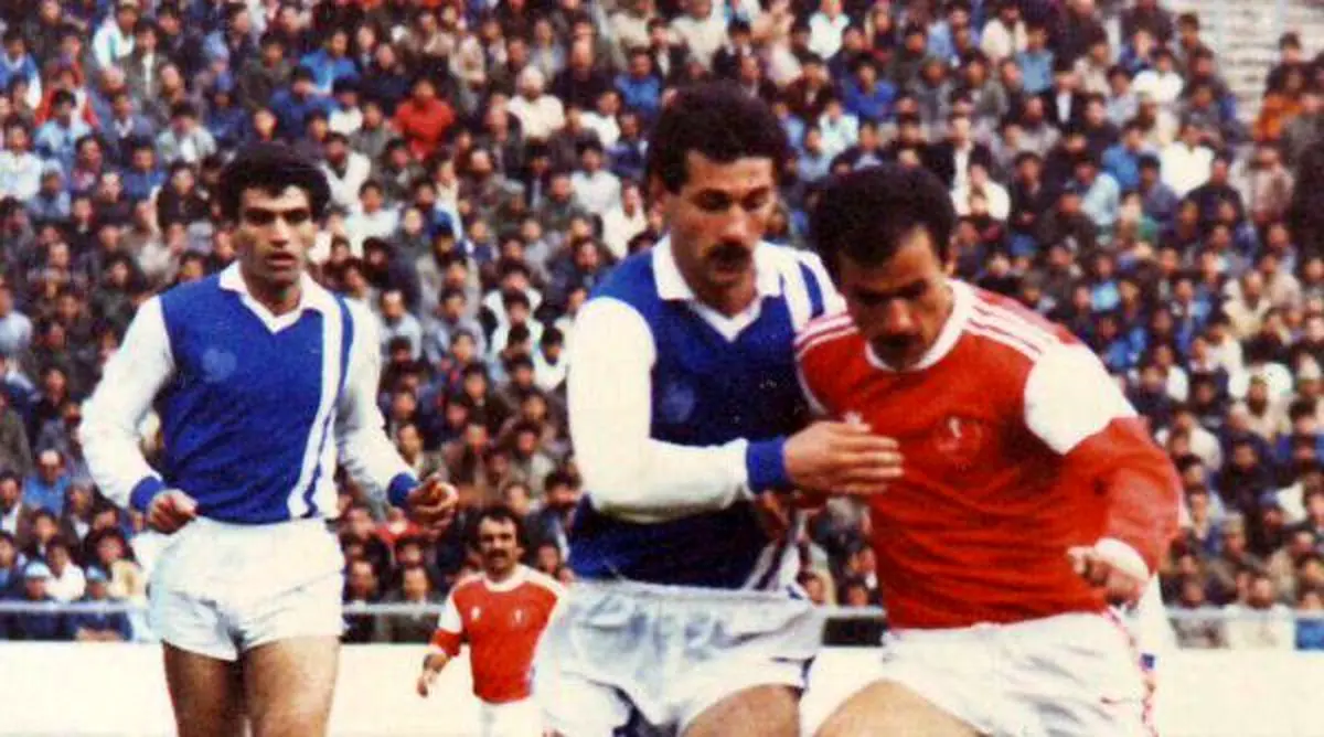 نگاهی به تاریخچه دربی تهران؛ نفرتی عاشقانه برای دو پیراهن سرخ و فیروزه‌ای