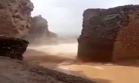 حجم انبوه سیلاب کشکان در ورودی "معمولان"