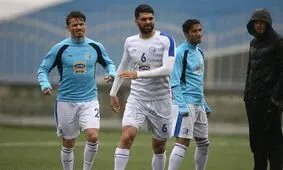 علی کریمی معادلات دفاعی استقلال را به هم می زند