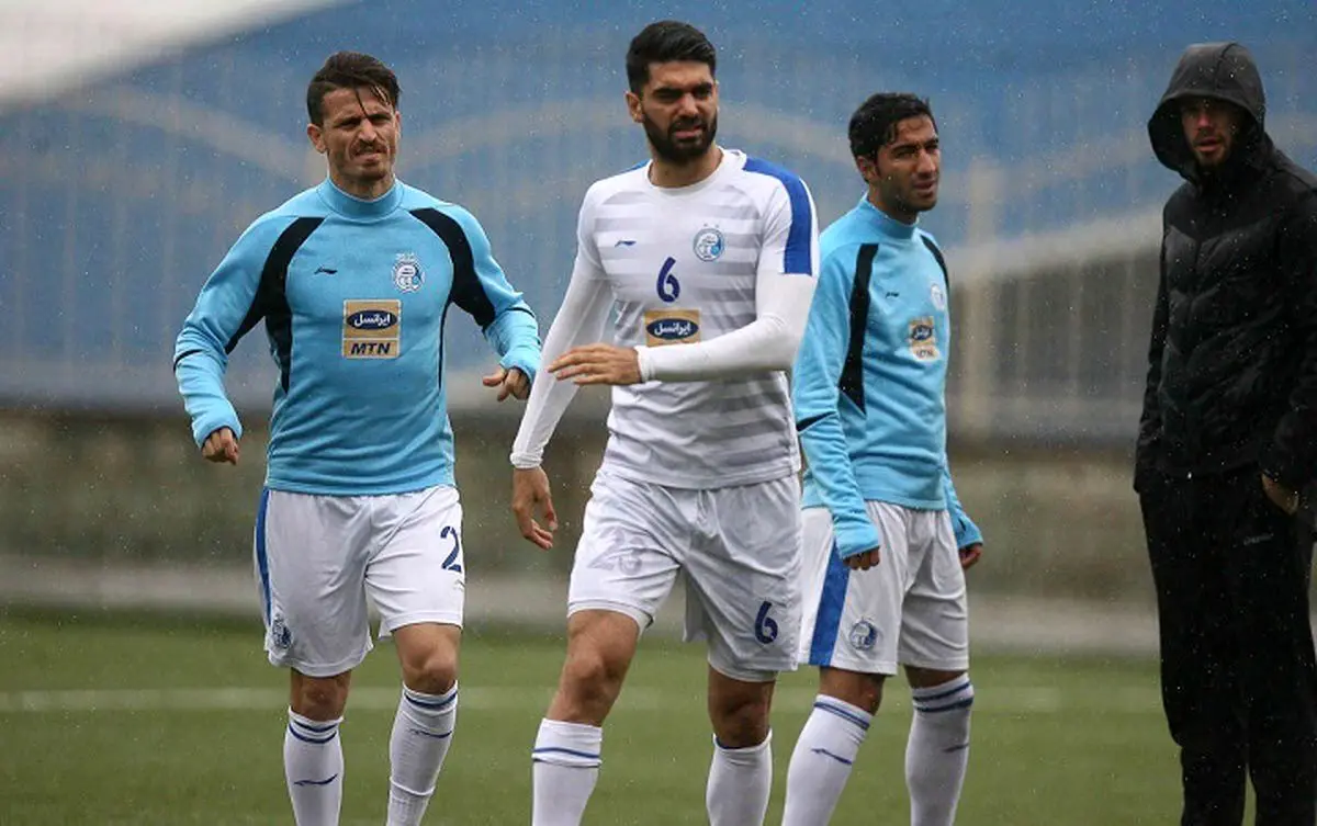 علی کریمی معادلات دفاعی استقلال را به هم می زند