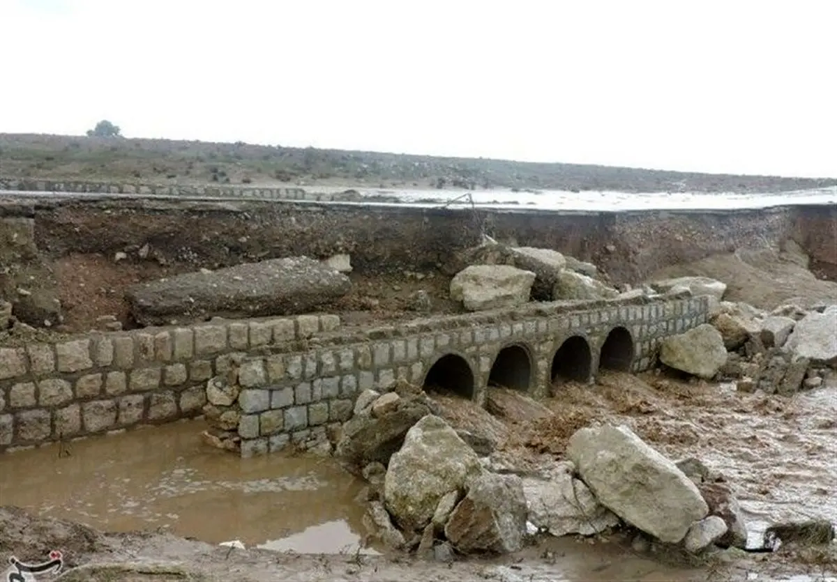 ۲ پل در لرستان به طور کامل تخریب شد؛ قطعی برق و آب در برخی مناطق