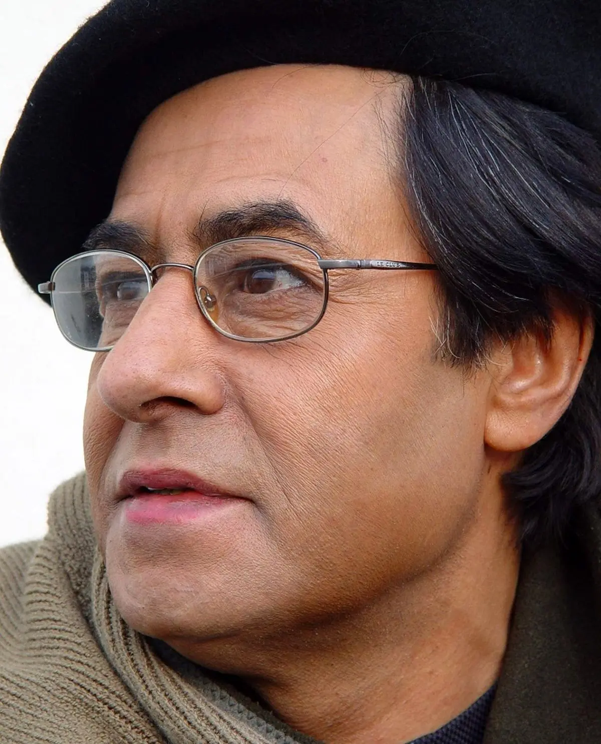 زاد روز خسرو شکیبایی +بیوگرافی