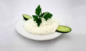 فواید ماست؛ ۱۰ فایده شگفت‌انگیز این خوراکی همه فن‌حریف