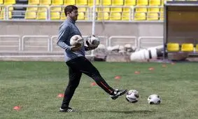 نیمکت سرخ‌ها آماده دربی