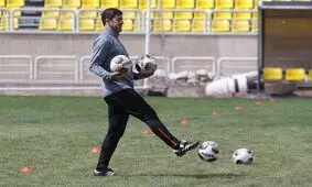 نیمکت سرخ‌ها آماده دربی