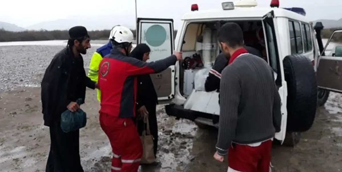 روایت نجات یک مادر باردار گرفتار در سیل کرمانشاه+ویدئو