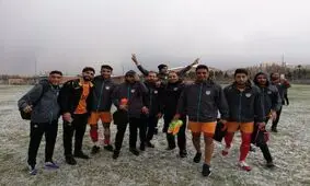 تمرین قطبی زیر بارش تگرگ