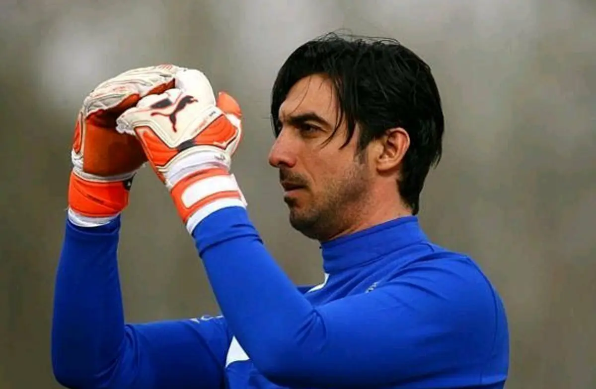 تشویق گسترده رحمتی توسط هواداران استقلال