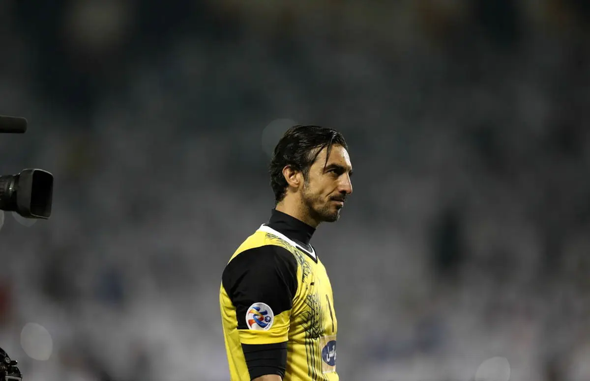 شعار تند هواداران استقلال علیه رحمتی