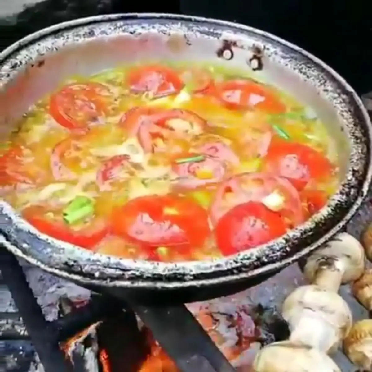 صبحانه آتشی با صدای طبیعت+ویدئو