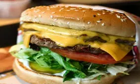 طرز تهیه حلقه‌های پیاز برای چیز برگر