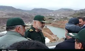 سردار سلامی: تمام امکانات سپاه در اختیار ستاد بحران لرستان قرار می‌گیرد