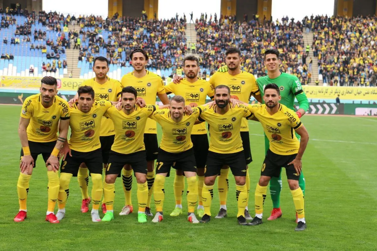 سپاهان برد و در کورس ماند