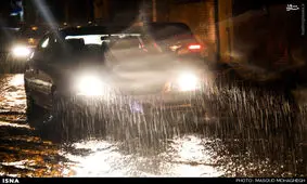 هم اکنون بارش شدید و سیل آسای باران در سقز+ویدئو