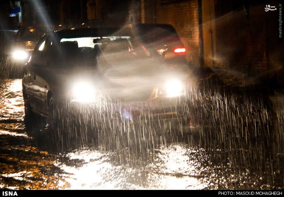 هم اکنون بارش شدید و سیل آسای باران در سقز+ویدئو