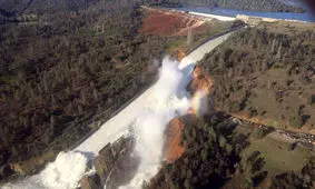 احتمال شکسته شدن دو سد در چهارمحال و بختیاری+ویدئو